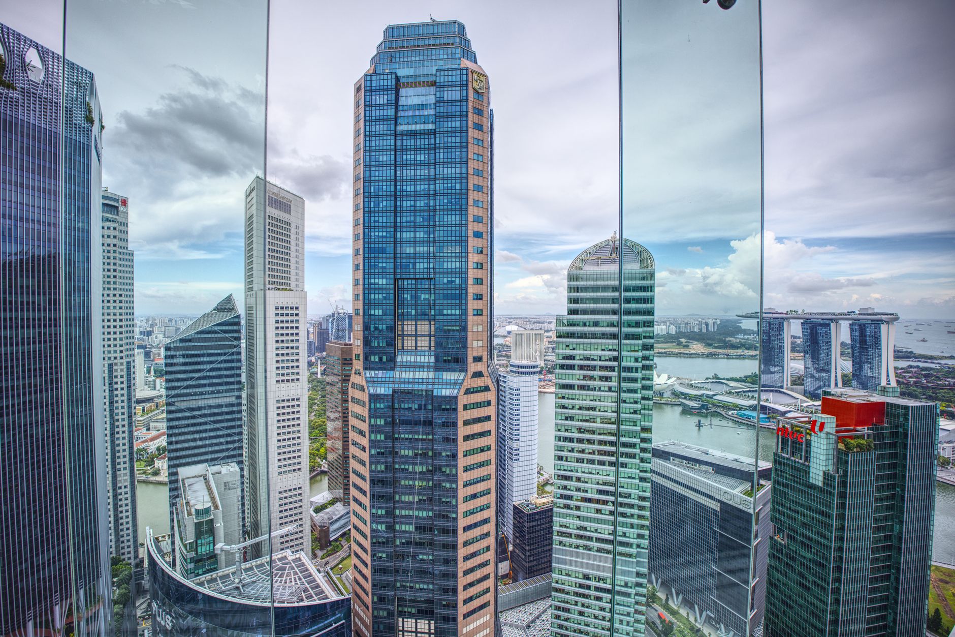 L-Advisory Corporate Boardroom
